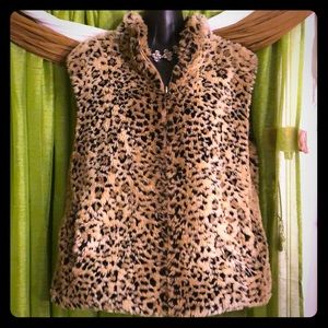 GIACCA GALLERY Faux Fur Vest-Size Medium